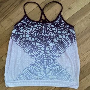 🧘🏻‍♀️💜🧗‍♀️Prana yoga/climbing top, EUC